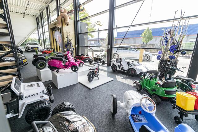 Volkswagen ID.5 GTX 300pk 77 kWh Sportstoelen Warmtepomp Trekhaak elektrisch NLauto 1e Eigenaar