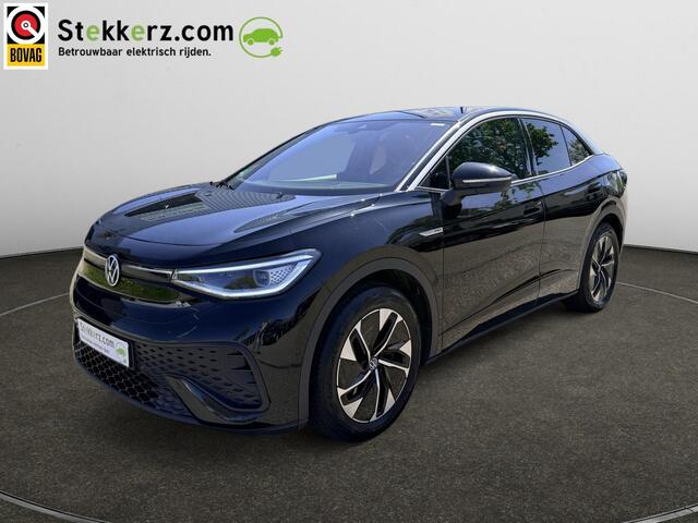 Volkswagen ID.5 Pro 77 kWh | All-in prijs incl. 12 mnd BOVAG garantie | Elek. Trekhaak | Panoramadak | IQ Light | 3D Camera | HUD