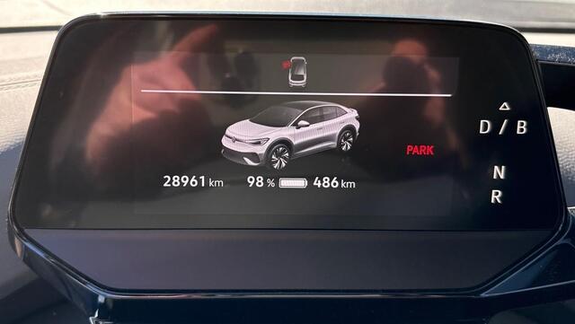 Volkswagen ID.5 Pro 77 kWh | All-in prijs incl. 12 mnd BOVAG garantie | SOH 98 % | Stoel en stuurverw.
