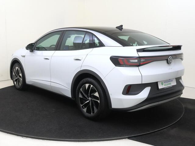 Volkswagen ID.5 Pro Advantage 77 kWh | SoH 91% | Achteruitrijcamera | Adaptieve cruise control | Parkeerassistent | 3-zone airco | Keyless | CarPlay | Navigatie | Stoel- en stuurwielverwarming |