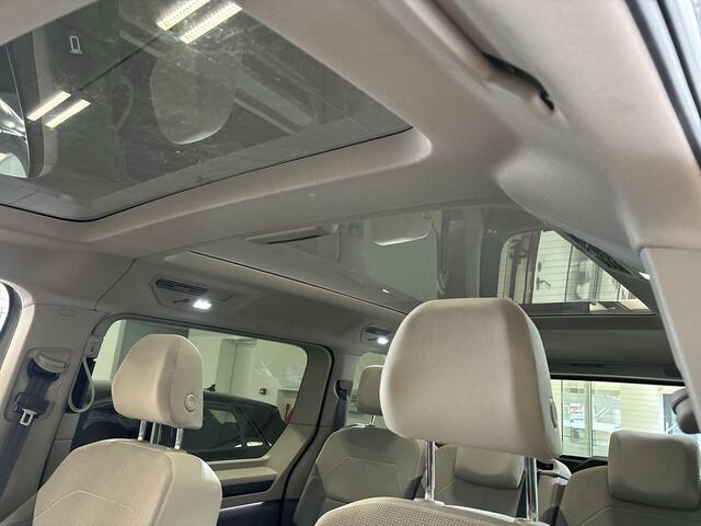 Volkswagen MULTIVAN 1.4 218pk DSG eHybrid L2H1 Life Business · Panoramadak · Apple/Android Car Play · IQ.Light · Navigatie · Camera · 7 Persoons · Elek. Achterklep · 18'' Inch · Garantie t/m 23-06-2027 of 150.000km