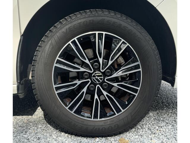 Volkswagen MULTIVAN T7 eHybrid 218pk DSG Life 7p (Navi,Acc,Virtual)