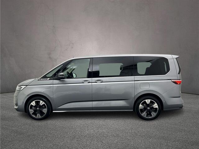 Volkswagen MULTIVAN 1.5 eHybrid 245pk DSG L2 Bulli Edition 4Motion | Assistentiepakket Plus | Elektrische deuren + achterklep | Trekhaak | Verwarmde voorruit |