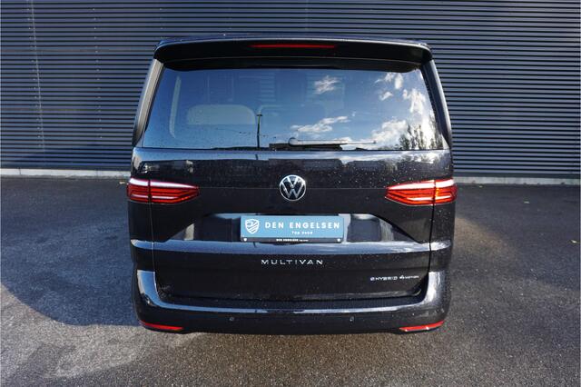 Volkswagen MULTIVAN 1.5 TSI eHybrid 4Motion | DSG | 7 Zitplaatsen | Climatronic 3-Zone | Discover Pro | LED Matrix | Panorama Dak | Nieuw