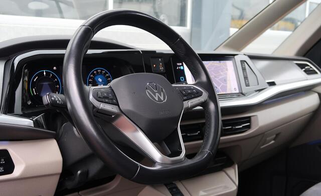Volkswagen MULTIVAN 1.4 eHybrid L2 Bulli Edition PANO/ 360 CAM/ MASSAGE/ H&K/ HEAD-UP/ TREKHAAK/ VOL!