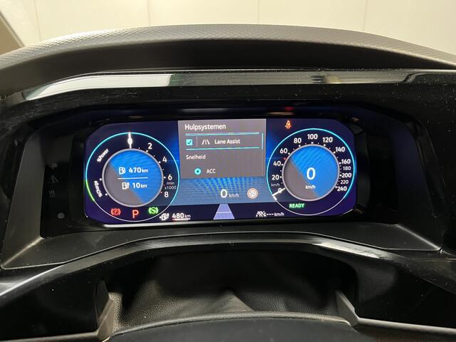 Volkswagen MULTIVAN 1.4 eHybrid L2H1 Life Business / AUTOMAAT / PANO/ FABRIEKSGARANTIE T/M 7-2027/ NAVI/ ADAPTIVE. CRUISCONTROL / ACHTER CAMERA / BLUETOOTH/ DAB / LED / AUTOMATISCHE AIRCO / KEYLESS / LED / APP CONNECT / 18" LMV