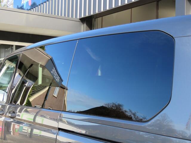 Volkswagen MULTIVAN 1.4 eHybrid L2H1 218PK 7p. / Camera / Navi / 18 Inch / dubbele schuifdeur / BOVAG garantie