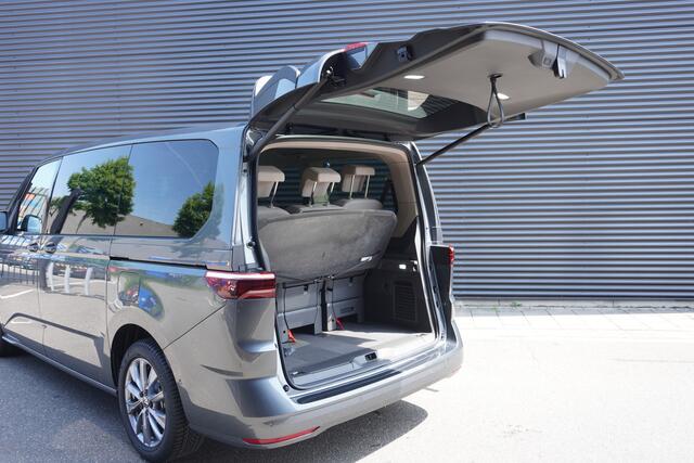 Volkswagen MULTIVAN 1.5 eHybrid L2 Bulli Edition 4-Motion, IQ Light koplampen, 7-persoons Vis-a-Vis, Navigatie, Trekhaak, Harman Kardon, Head-up Display, Art-velours Comfortstoelen