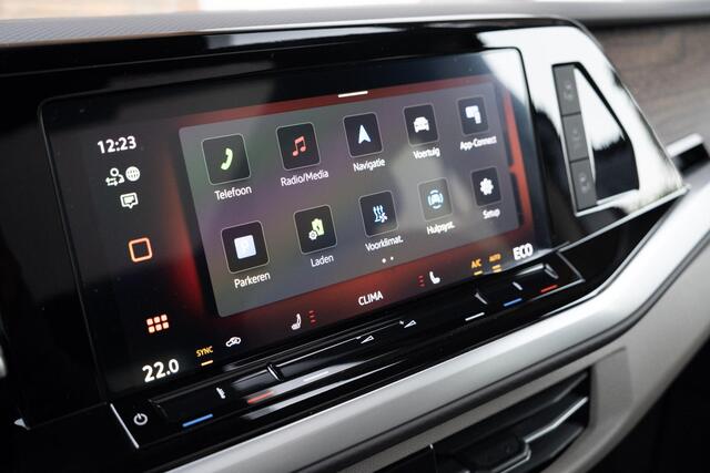 Volkswagen MULTIVAN Lang 1.5I PHEV Style L2 4-Motion Panoramadak Leder Trekhaak Area view