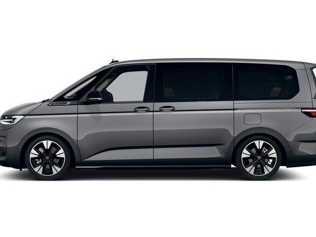 Volkswagen MULTIVAN Bedrijfswagens Bulli L2 1.5 eHybrid EU6 180 kW/245pk DSG 4Motion | Incl BTW/BPM | 7 zitplaatsen vis-a-vis | Trekhaak | Stoelverwarming | Verlaagd onderstel dynamisch | 19" Halmstad lichtmetaal l Wordt verwacht 2 maart |