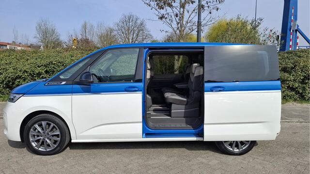 Volkswagen MULTIVAN 1.4 eHybrid L1H1 Energetic 1.4 eHybrid 218 pk Panoramadak | IQ Light | Achteruitrijcamera | Two Tone