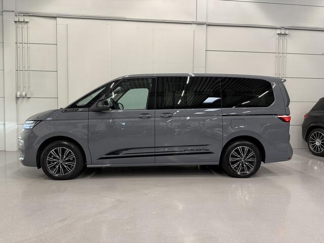 Volkswagen MULTIVAN 1.4 eHybrid L2 BULLI EDITION 7p. PURE-GREY/TREKHAAK/CAMERA/ACC/STANDKACHEL/CARPLAY/NAVI/ELECTR.A.KLEP/PRIVACY/17"/SCHUIFRUITJES/VOLLEDIG VW DEALER HISTORIE