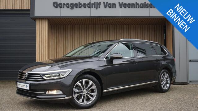 Volkswagen PASSAT Variant 1.8 TSI 180PK Highline Virtual Cockpit Trekhaak Leder/Alcantara Keyless *Geïntegreerde kinderstoel* LED *Complete Passat*