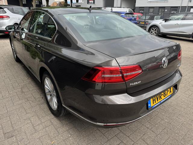 Volkswagen PASSAT 1.4 TSI ACT Highline