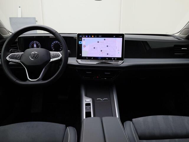 Volkswagen PASSAT Variant 1.5eHybrid 150kW/204PK Business DSG Navigatie · Trekhaak · Massagefunctie · Garantie tot augustus 2029 of 100000km