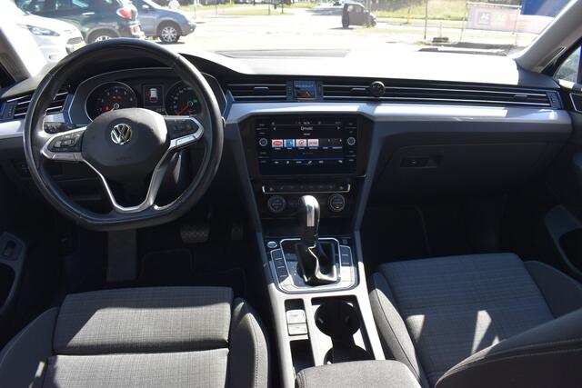 Volkswagen PASSAT Variant 1.5 TSI Comfort Business Navigatie | Camera | Stoelverwarming | ACC | 12 mnd BOVAG garantie Whatsapp 06-53188999