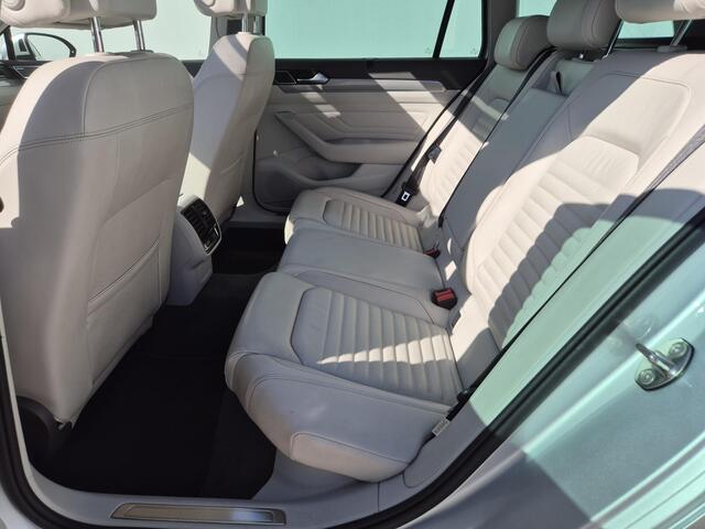 Volkswagen PASSAT Variant 1.4 TSI PHEV GTE Business Automaat / Leder-pakket / Glazen schuif- en kanteldak / Trekgewicht 1600 kg / Apple Carplay Android Auto / Rondomzicht camera / Adaptief CC / Stoelverwarming / Dynaudio soundsysteem /