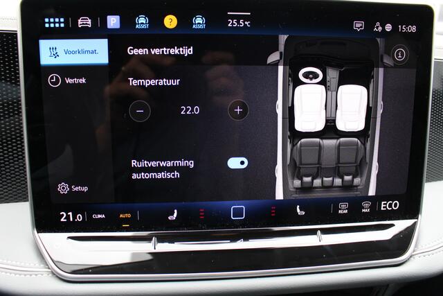 Volkswagen PASSAT Variant 1.5 eHybrid Business Plugin Navigatie | Trekhaak | PDC+ Camera | El. achterklep | Side Assist