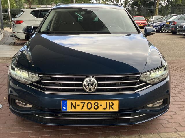 Volkswagen PASSAT Variant 1.5 TSI Comfort Business