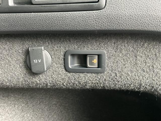 Volkswagen PASSAT Variant 1.5 TSI Comfort Business
