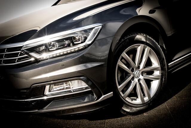 Volkswagen PASSAT Variant 1.5 TSi DSG Highline R-Line | Leder | Virtual Cockpit | LED | Ergocomfort | Carplay