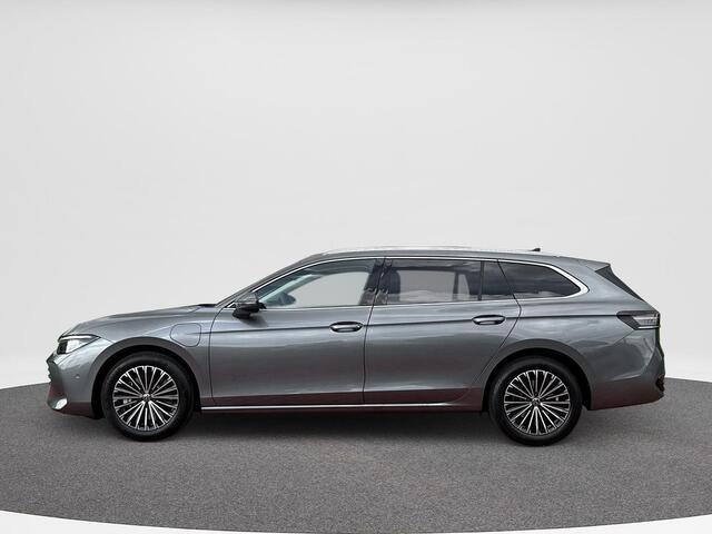 Volkswagen PASSAT Variant 1.5 eHybrid Elegance Business | PHEV | Trekhaak | IQ.Light | ERGO | ACC |
