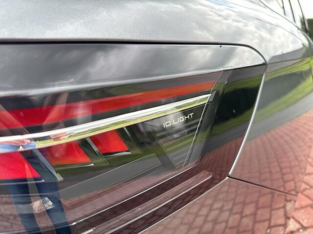 Volkswagen PASSAT Variant 1.5 eHybrid Elegance Business | PHEV | Trekhaak | IQ.Light | ERGO | ACC |