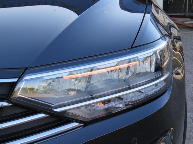 Volkswagen PASSAT 1.4 TSI PHEV GTE / Head up / Trekhaak wegklap. / Electrische achterklep / Camera / BOVAG garantie