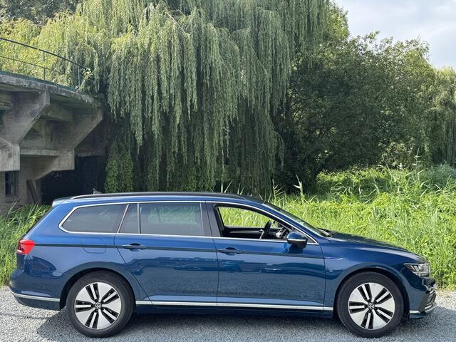 Volkswagen PASSAT Variant 1.4 TSI PHEV GTE BUSINESS CAMERA | MASSAGE | TREKHAAK