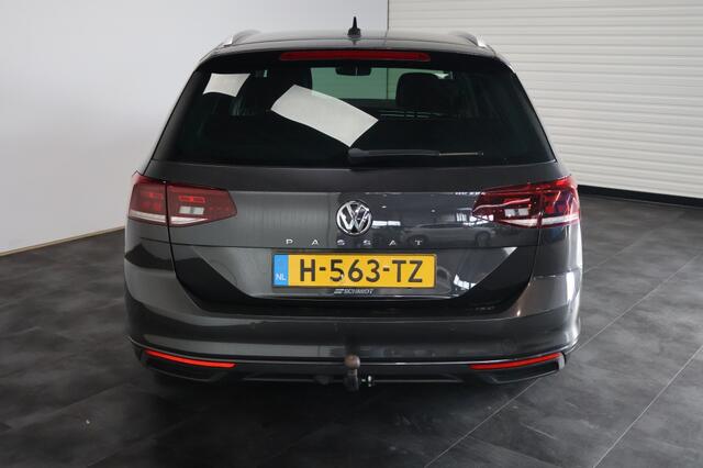 Volkswagen PASSAT 1.5 TSI Comfort Business Automaat | Navigatie | Camera | LED