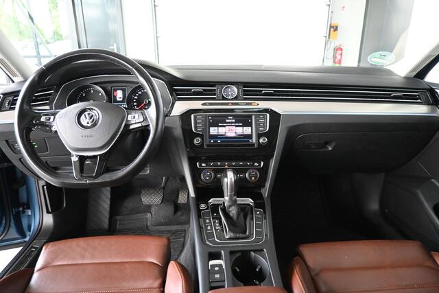 Volkswagen PASSAT Variant 2.0 TDI Business R-Line Automaat Clima Navigatie Panoramadak Goed Onderhouden! Inruil Mogelijk!