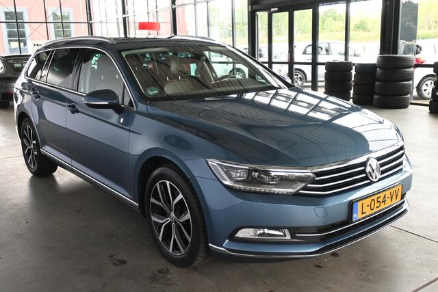 Volkswagen PASSAT Variant 2.0 TDI Business R-Line Automaat Clima Navigatie Panoramadak Goed Onderhouden! Inruil Mogelijk!