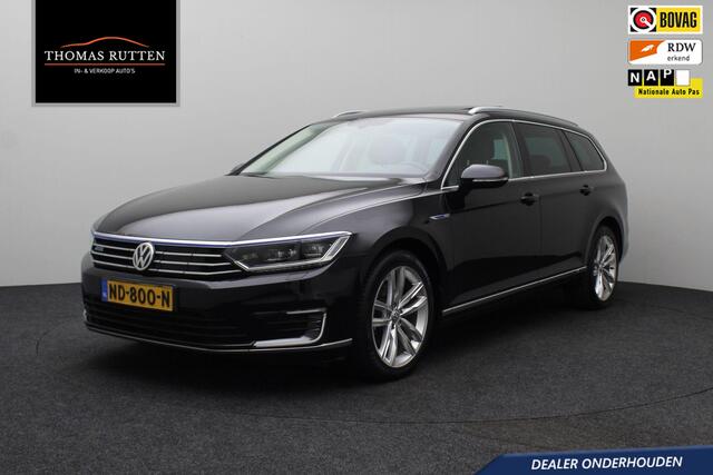 Volkswagen PASSAT Variant 1.4 TSI GTE Connected Series Plus 2016 NAP | Panoramadak | Camera | Cruise control | Stoelverwarming | Ergocomfort | Navigatie | Bluetooth | PDC | Alcantara Leder | Digitaal dashboard | LED | Climate control