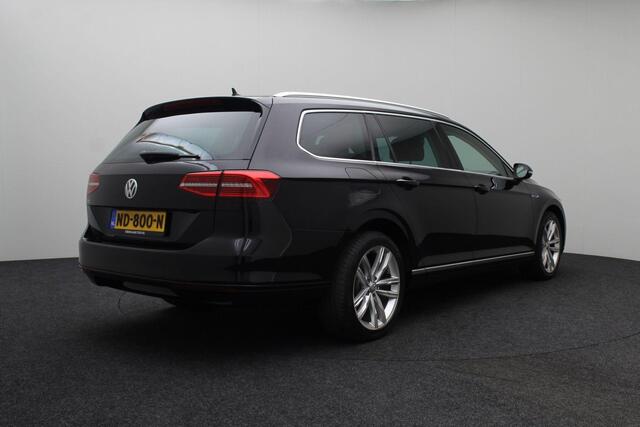 Volkswagen PASSAT Variant 1.4 TSI GTE Connected Series Plus 2016 NAP | Panoramadak | Camera | Cruise control | Stoelverwarming | Ergocomfort | Navigatie | Bluetooth | PDC | Alcantara Leder | Digitaal dashboard | LED | Climate control