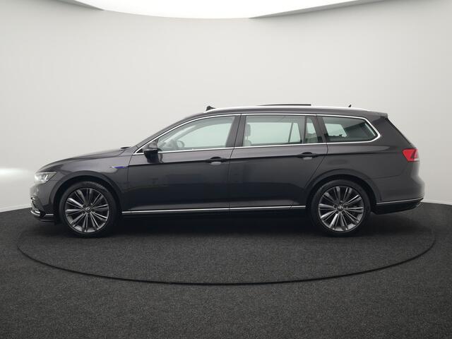 Volkswagen PASSAT Variant 1.4 TSI GTE Business Plug In Hybrid 218pk Dealer O.H PHEV | Panodak | Adaptive Cruise | Lederen Sportstoelen Massage & Verwarmd | Apple Carplay | Sfeerverlichting | Navigatie | DAB |
