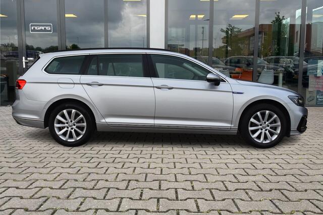 Volkswagen PASSAT Variant 1.4 TSI PHEV GTE Business | ACC | Camera | Winter Pakket |