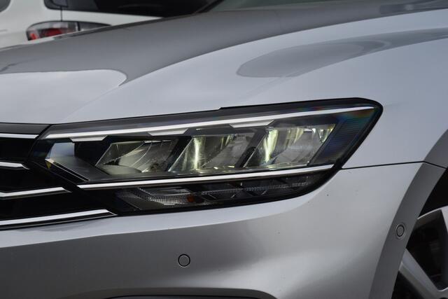 Volkswagen PASSAT Variant 1.4 TSI PHEV GTE Business | ACC | Camera | Winter Pakket |