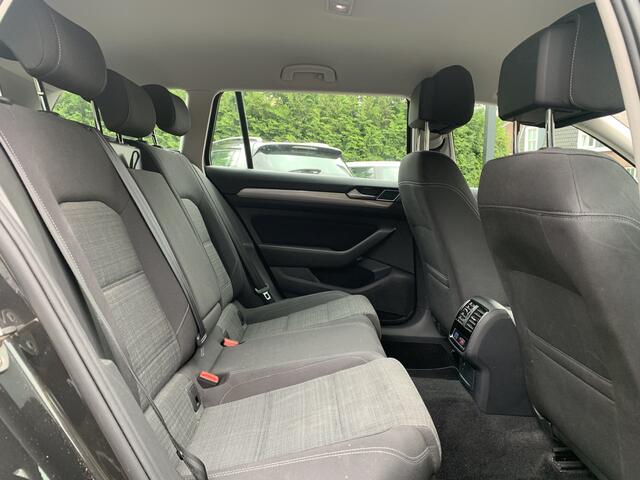 Volkswagen PASSAT Variant 1.5 TSi 150pk ACT Aut., Camera | Navi & CarPlay | Trekhaak