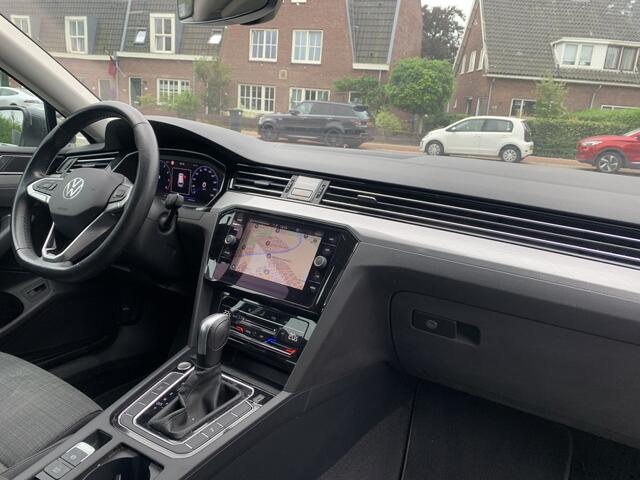 Volkswagen PASSAT Variant 1.5 TSi 150pk ACT Aut., Camera | Navi & CarPlay | Trekhaak