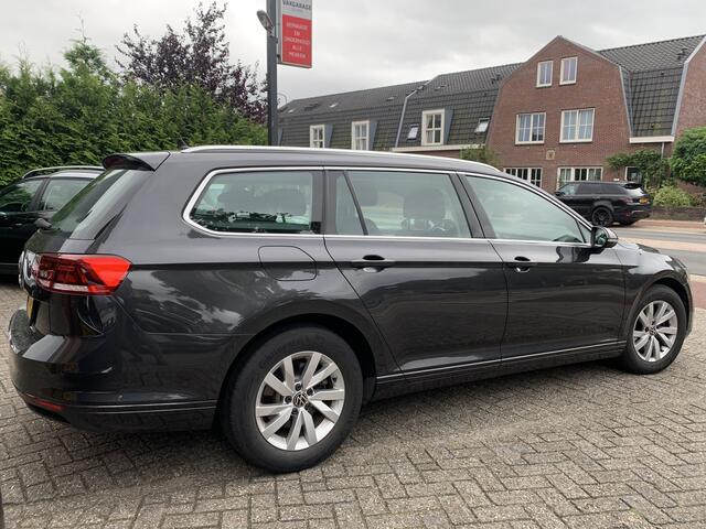 Volkswagen PASSAT Variant 1.5 TSi 150pk ACT Aut., Camera | Navi & CarPlay | Trekhaak