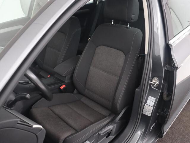 Volkswagen PASSAT Variant 1.4 TSI ACT Comfortline | Trekhaak | Automaat | Adaptive cruise | Camera | Climate Control | Navigatie | PDC
