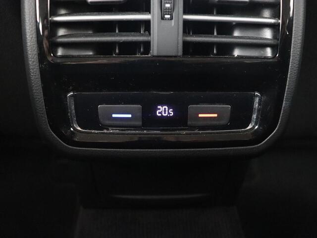 Volkswagen PASSAT Variant 1.4 TSI ACT Comfortline | Trekhaak | Automaat | Adaptive cruise | Camera | Climate Control | Navigatie | PDC