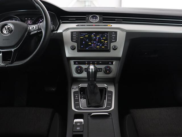 Volkswagen PASSAT Variant 1.4 TSI ACT Comfortline | Trekhaak | Automaat | Adaptive cruise | Camera | Climate Control | Navigatie | PDC