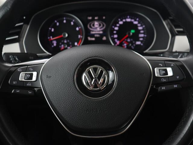 Volkswagen PASSAT Variant 1.4 TSI ACT Comfortline | Trekhaak | Automaat | Adaptive cruise | Camera | Climate Control | Navigatie | PDC