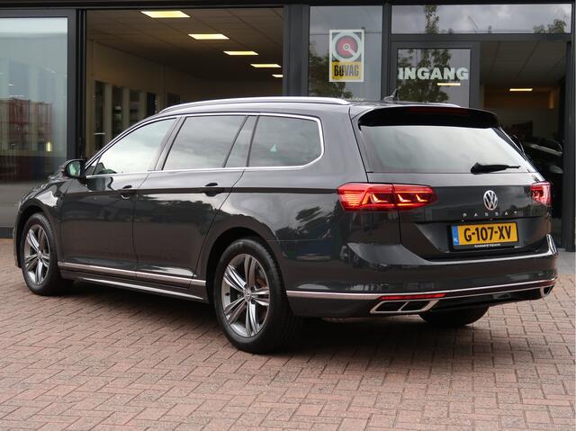 Volkswagen PASSAT Variant 2.0 TSI Elegance Business R-Line