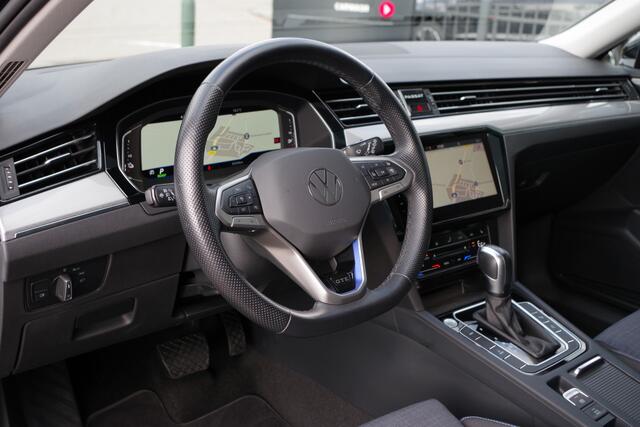 Volkswagen PASSAT Variant 1.4 TSI PHEV GTE BNS 218 PK, Panoramadak, Trekhaak, Massage, Matrix-LED