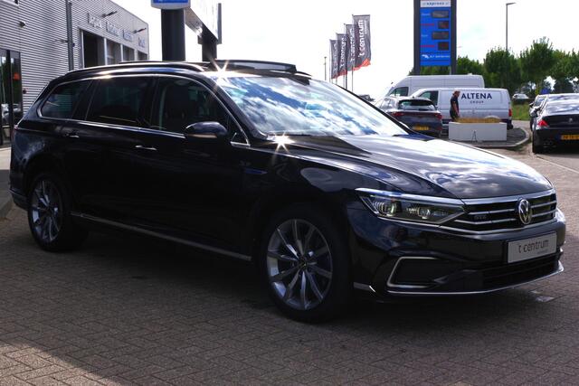 Volkswagen PASSAT Variant 1.4 TSI PHEV GTE BNS 218 PK, Panoramadak, Trekhaak, Massage, Matrix-LED