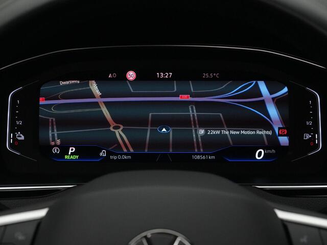 Volkswagen PASSAT Variant 1.4 TSI 218 pk DSG PHEV GTE Business | Panoramadak | Trekhaak | Achteruitrijcamera | Stoelverwarming | 18 inch