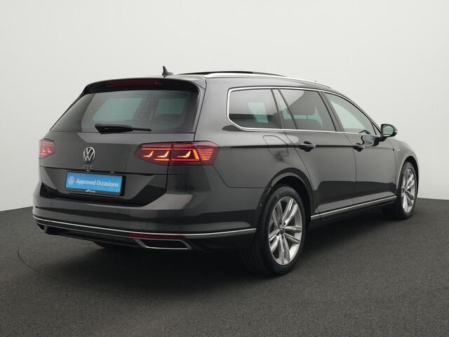 Volkswagen PASSAT Variant 1.4 TSI 218 pk DSG PHEV GTE Business | Panoramadak | Trekhaak | Achteruitrijcamera | Stoelverwarming | 18 inch
