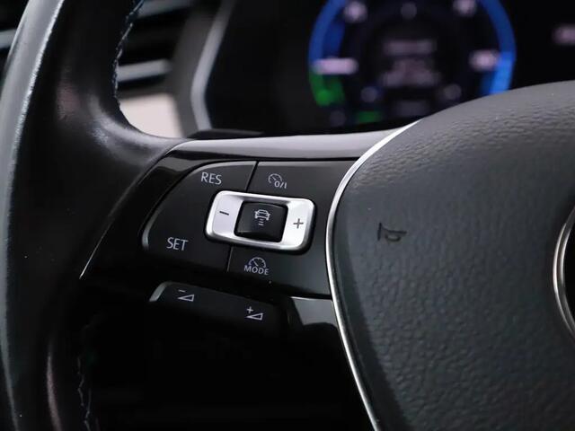 Volkswagen PASSAT Variant 1.4 TSI GTE Highline All in Prijs! | Bors herkening | ACC | Digital Dash